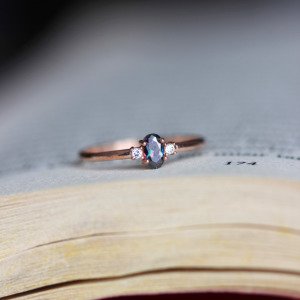 Mini Oval Mistik Topaz Yüzük