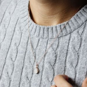 Damla Ay Taşı Kolye