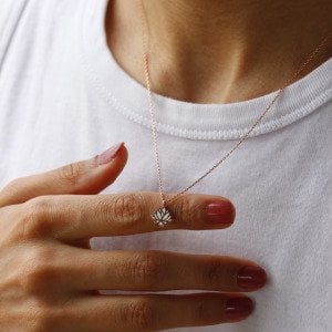 Mini Lotus Kolye