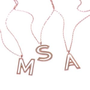 İçi Boş Harf Kolye