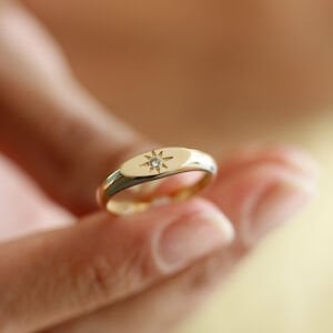 Oval Kutup Yıldızı Motifli Yüzük