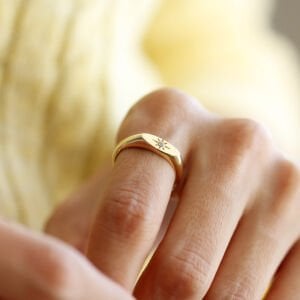 Oval Kutup Yıldızı Motifli Yüzük