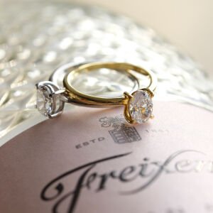 Oval Tek Taş Yüzük