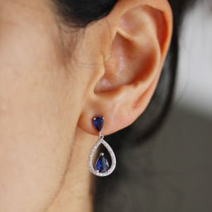 Safir Sallantılı Damla Küpe