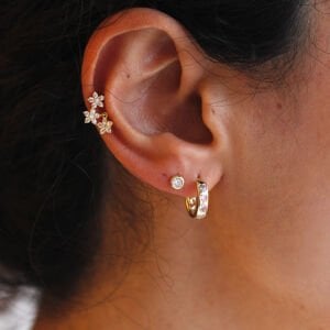 Vidalı Üç Çiçek Küpe