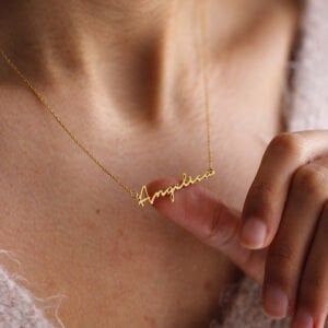 Yatay El Yazısı İsim Kolye