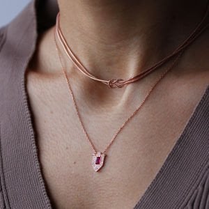 Tasarım Yakut Kolye