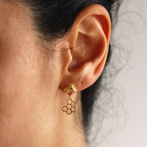 Vidalı Arı Ve Petek Tasarım Küpe