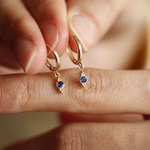 Tasarım Safir Sallantılı Halka Küpe