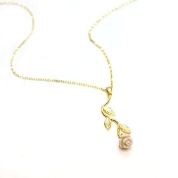 Tasarım Beyaz Gül Kolye