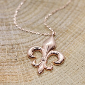 Zambak Çiçeği Kolye