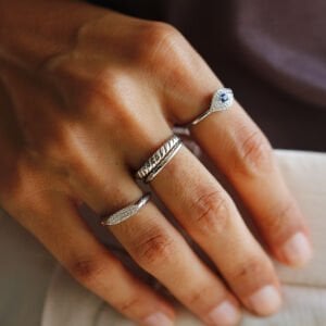 Taşlı Mekik Şovalye Yüzük