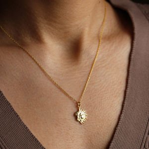 Tasarım Güneş Kolye