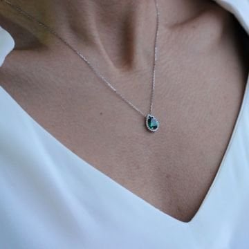 Pırlanta Montur Damla Zümrüt Kolye