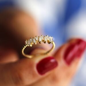 Asimetrik Baget Taşlı Top Top Yüzük