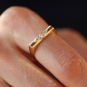 Retro Uzun Dörtgen Üçtaş Yüzük