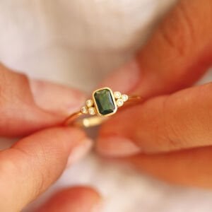 Baget Zümrüt Yüzük